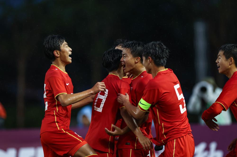 未来之星：拜仁小将卡尔引起纽卡斯尔、阿贾克斯和法兰克福的关注