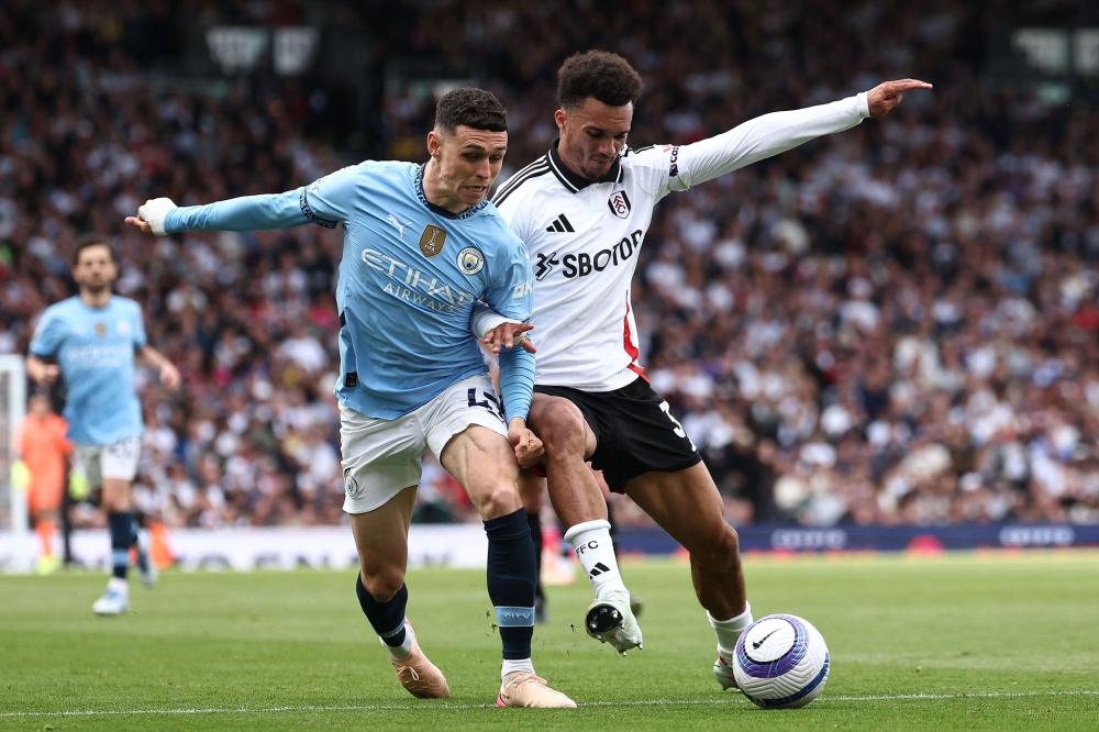 曼联主帅谈球队战术与未来