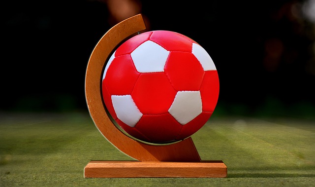 在此背景下 在此背景下